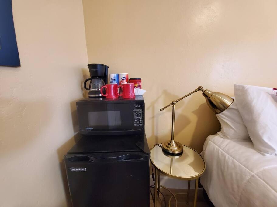 Centrally Located Studio And Cozy Place Perfect For Travelers And Couples! Located In San Diego Downtown! Perfect For Your Quick Getaway! Lejlighed Eksteriør billede